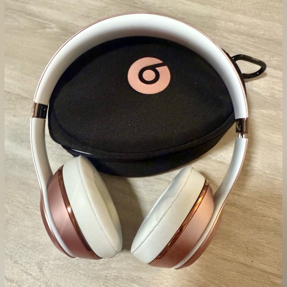 Dr. Beast Solo3 Wireless On-Ear Headphones Rose Gold Moder - Picture 1 of 15